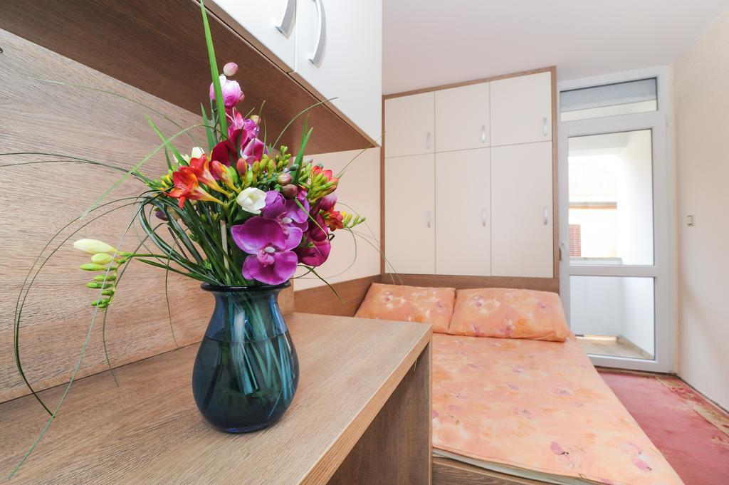 Apartment Orlovic Old Town Zadar Chambre photo